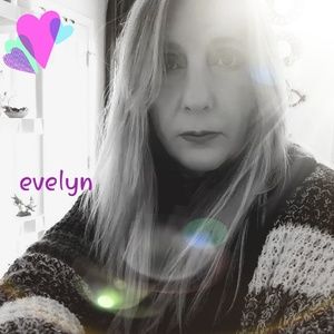 Meet your Posher, Evelyn